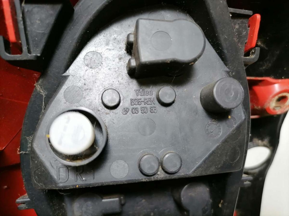 Renault Clio III original Rücklicht Rückleuchte rechts Fließheck BJ05